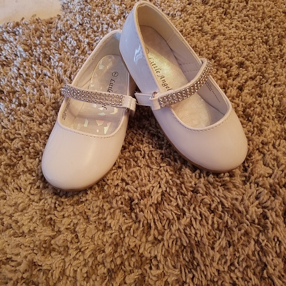 Girls Little Angel size 7 white shoes